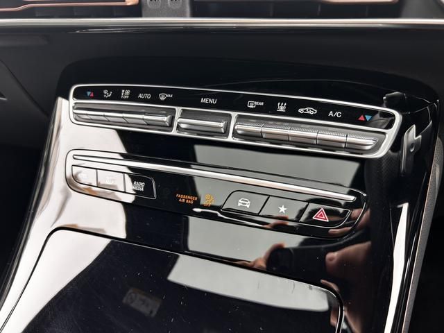 MERCEDES BENZ EQC 2023 Image 31