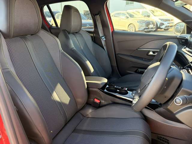 PEUGEOT E-208 2024 Image 31