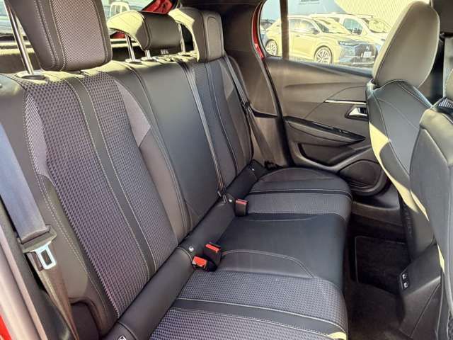 PEUGEOT E-208 2024 Image 31