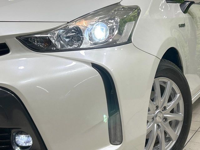 TOYOTA PRIUS ALPHA 2015 Image 31