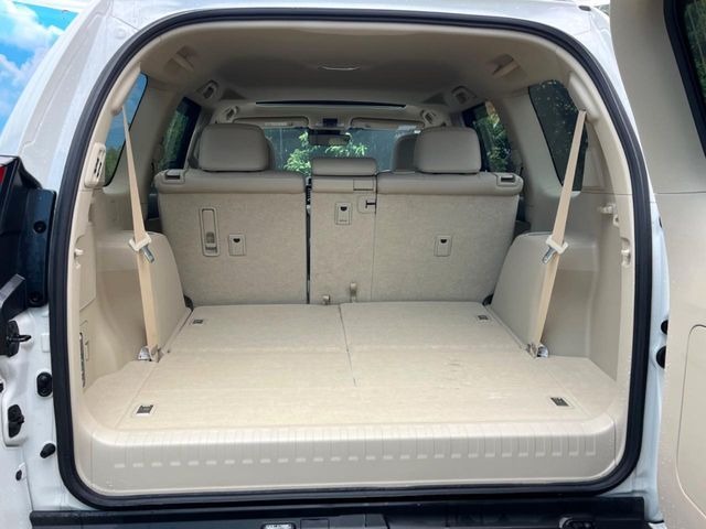 TOYOTA LANDCRUISER PRADO 2023 Image 31