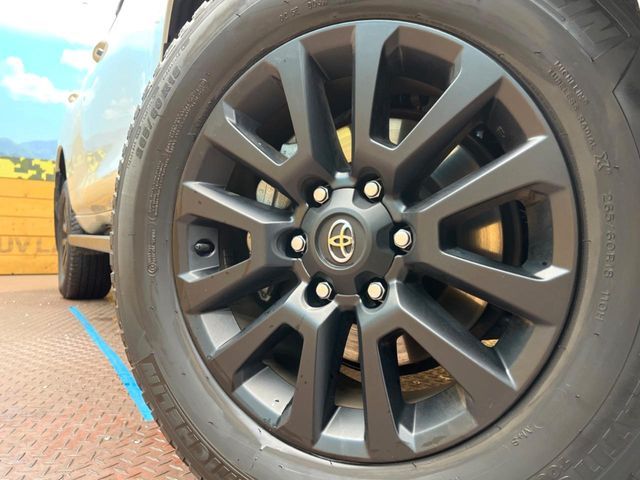 TOYOTA LANDCRUISER PRADO 2023 Image 31