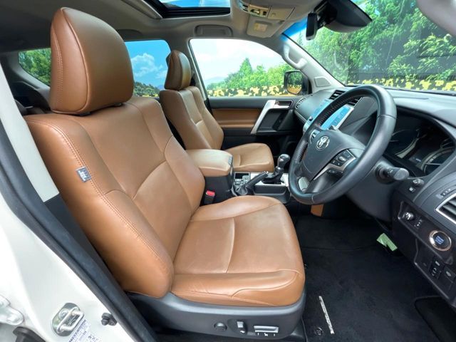 TOYOTA LANDCRUISER PRADO 2021 Image 31