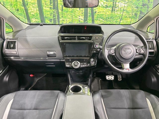 TOYOTA PRIUS ALPHA 2020 Image 31