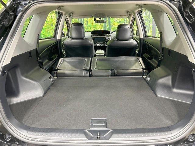 TOYOTA PRIUS ALPHA 2020 Image 31