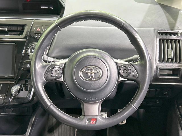 TOYOTA PRIUS ALPHA 2020 Image 31
