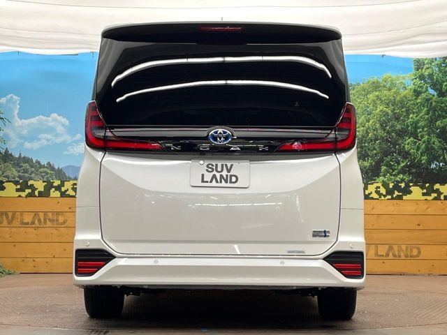 TOYOTA NOAH HYBRID 2023 Image 31