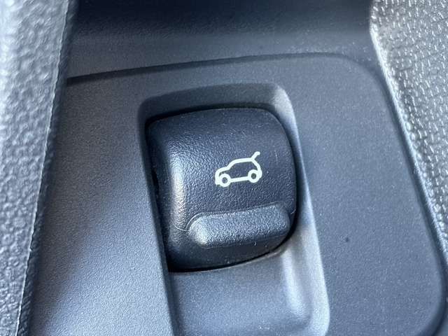 BMW MINI COOPER D CROSSO 2022 Image 31