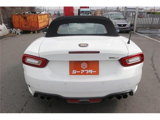 FIAT ABARTH 124 SPIDER 2017 Image 31
