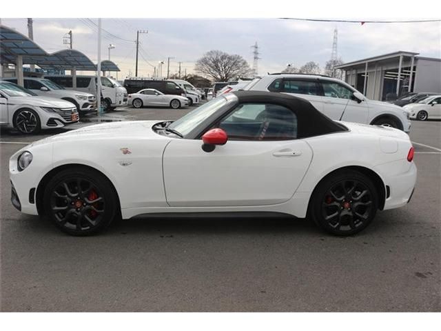 FIAT ABARTH 124 SPIDER 2017 Image 31