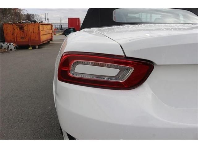 FIAT ABARTH 124 SPIDER 2017 Image 31