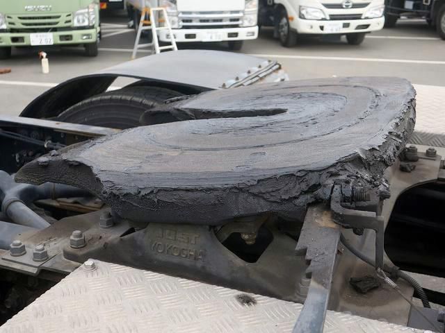 MITSUBISHI FUSOU SUPER GREAT 2013 Image 31