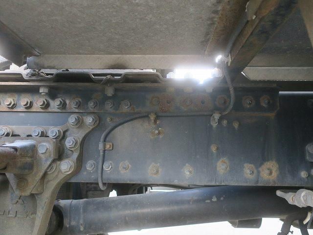 MITSUBISHI FUSOU SUPER GREAT 2013 Image 31