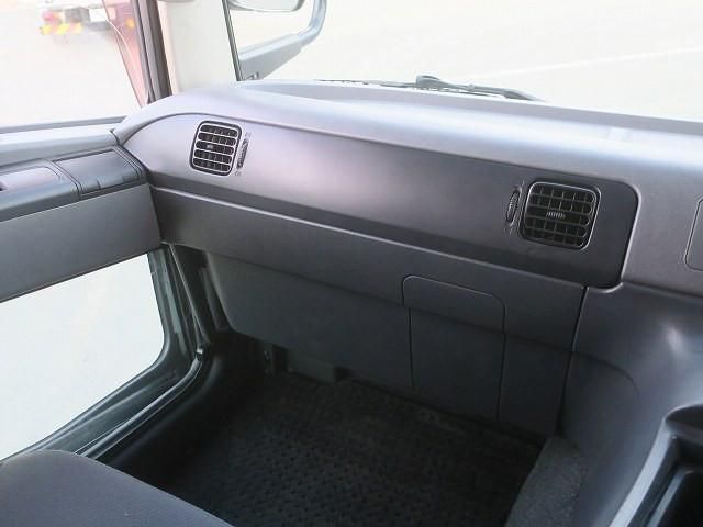 MITSUBISHI FUSOU SUPER GREAT 2013 Image 31