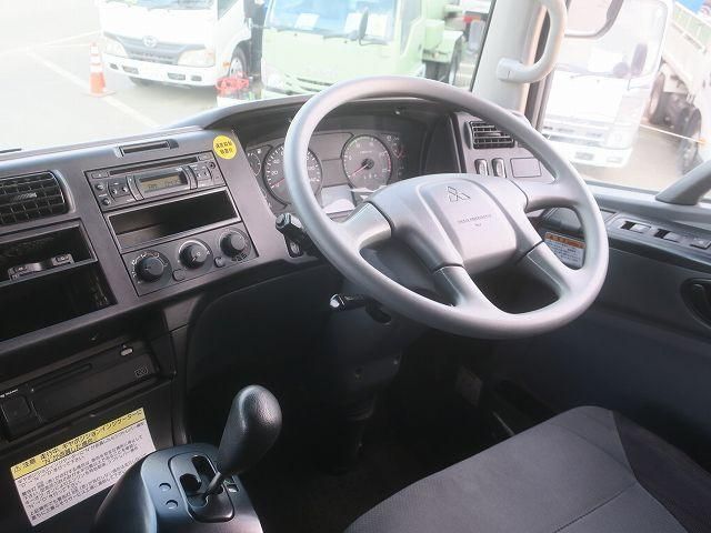 MITSUBISHI FUSOU SUPER GREAT 2013 Image 31