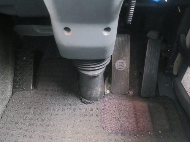 MITSUBISHI FUSOU SUPER GREAT 2013 Image 31