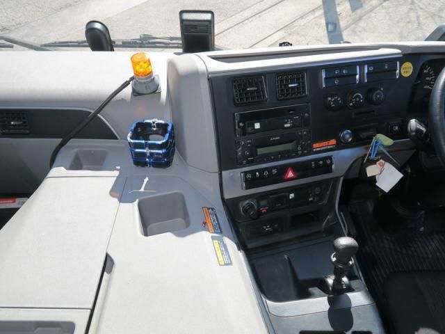 MITSUBISHI FUSOU SUPER GREAT 2019 Image 31