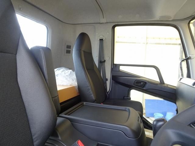 MITSUBISHI FUSOU FIGHTER 2025 Image 31