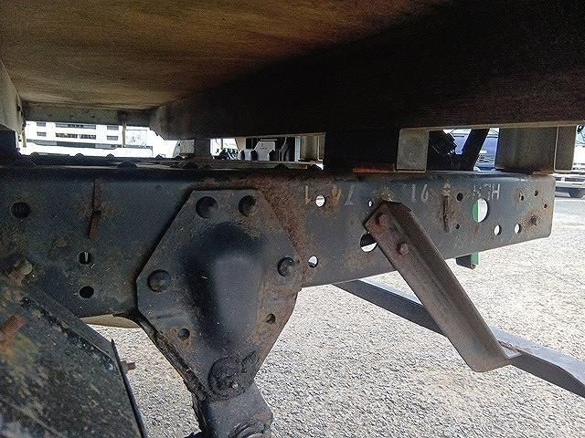 ISUZU ELF 1998 Image 31