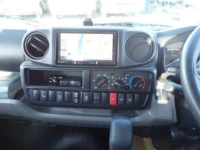 HINO DUTRO 2024 Image 31