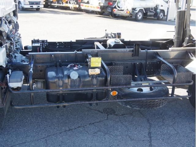 ISUZU FORWARD 2013 Image 31