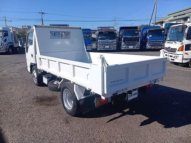 ISUZU ELF 2006 Image 31