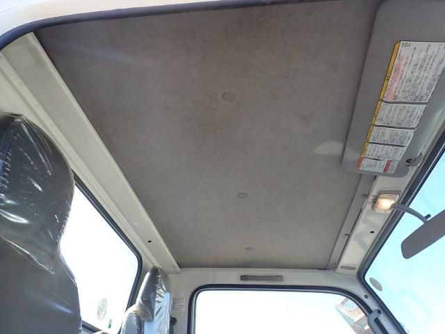 ISUZU ELF 2011 Image 31