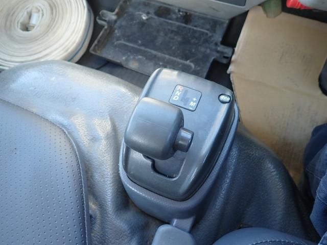 ISUZU ELF 2011 Image 31