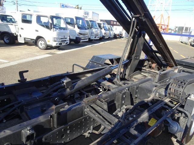 MITSUBISHI CANTER 2019 Image 31