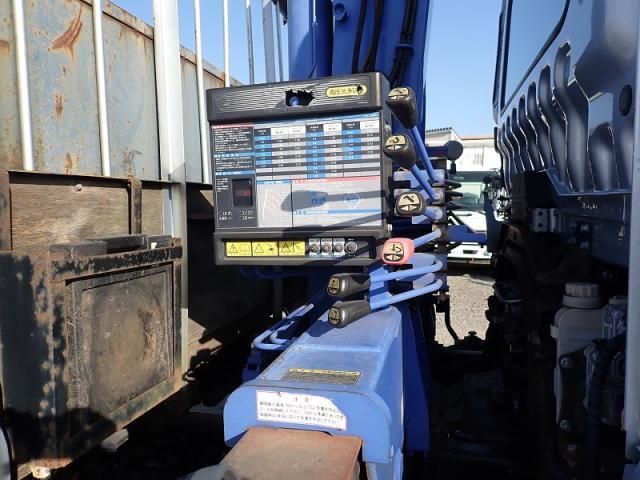 MITSUBISHI FUSOU FIGHTER 2013 Image 31