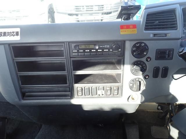 MITSUBISHI FUSOU FIGHTER 2013 Image 31