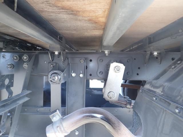 ISUZU ELF 2014 Image 31