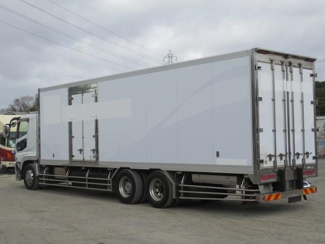 MITSUBISHI FUSOU SUPER GREAT 2016 Image 31