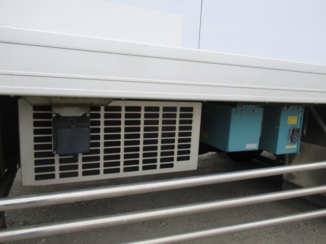 MITSUBISHI FUSOU SUPER GREAT 2016 Image 31