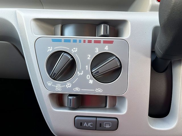 TOYOTA PIXIS EPOCH 2018 Image 31