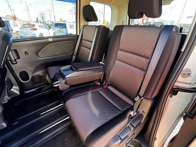 NISSAN SERENA  S-HYBRID 2020 Image 31