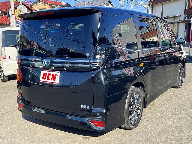 TOYOTA VOXY HYBRID 2023 Image 31