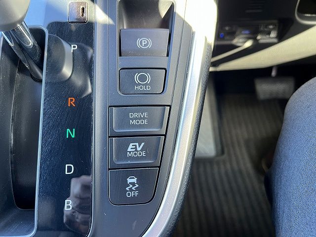 TOYOTA VOXY HYBRID 2023 Image 31