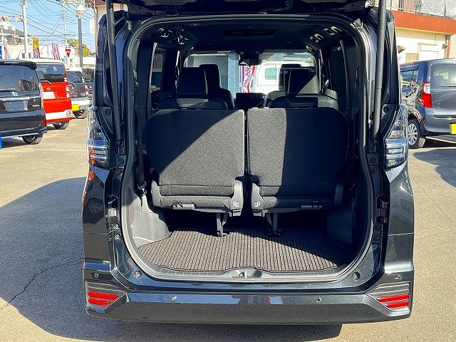 TOYOTA VOXY HYBRID 2023 Image 31