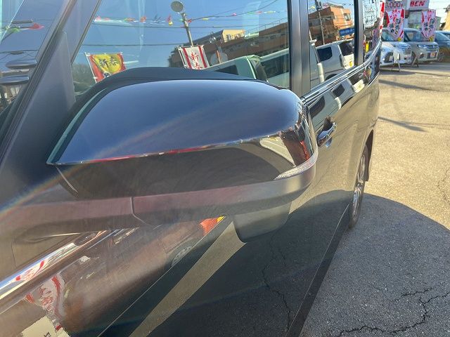 TOYOTA VOXY HYBRID 2023 Image 31