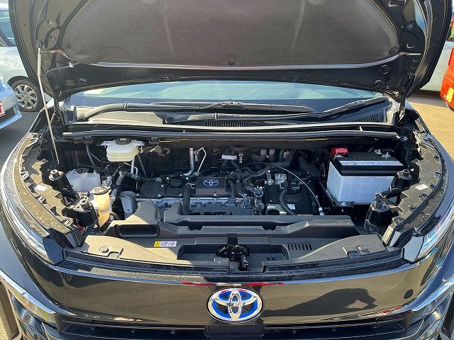 TOYOTA VOXY HYBRID 2023 Image 31