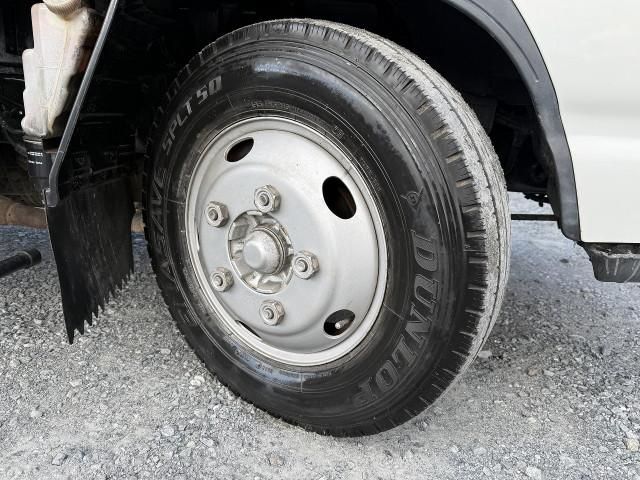 ISUZU ELF 2005 Image 31