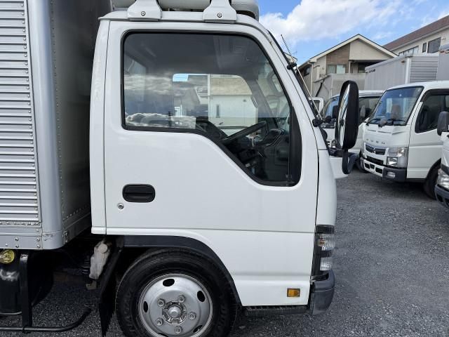 ISUZU ELF 2005 Image 31
