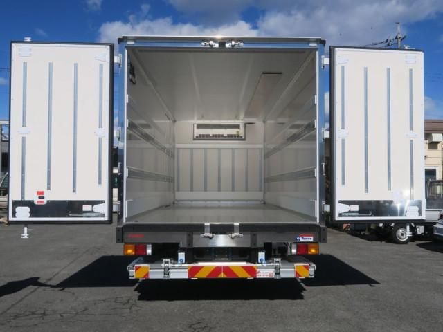 MITSUBISHI FUSOU FIGHTER 2025 Image 31