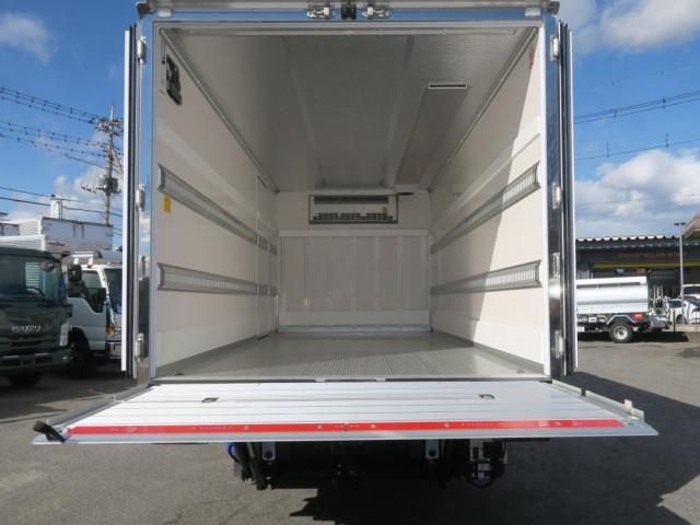 MITSUBISHI FUSOU FIGHTER 2025 Image 31