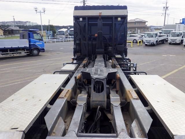 NISSAN DIESEL QUON 2012 Image 31