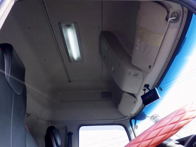 NISSAN DIESEL QUON 2012 Image 31