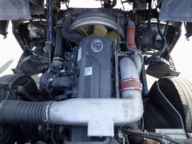 NISSAN DIESEL QUON 2012 Image 31