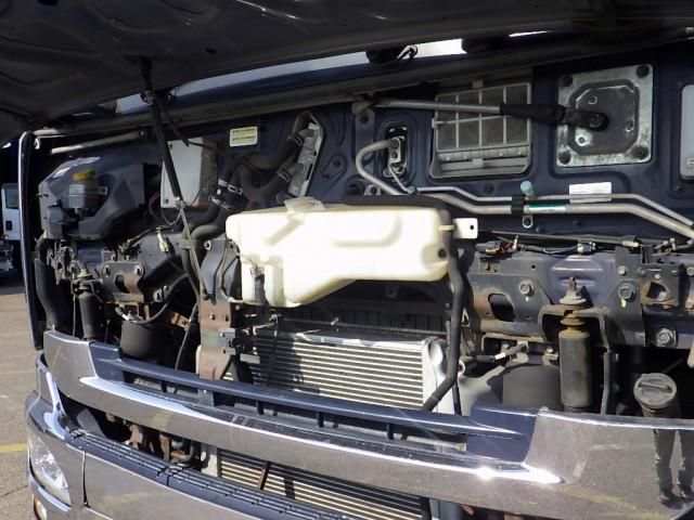 NISSAN DIESEL QUON 2012 Image 31