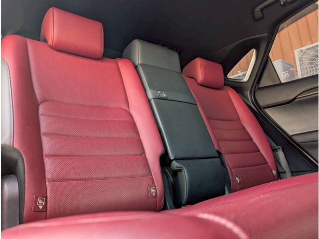 TOYOTA LEXUS NX300H 2015 Image 31